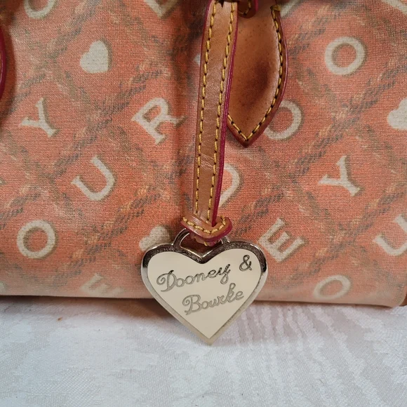 Dooney & Bourke spell out small domed satchel crossbody purse handbag - Picture 3 of 12